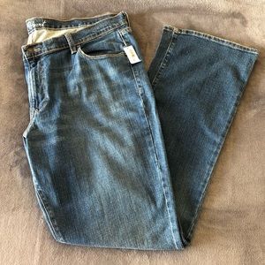 Old Navy NWT The Sweetheart Bootcut Jeans 18 Long